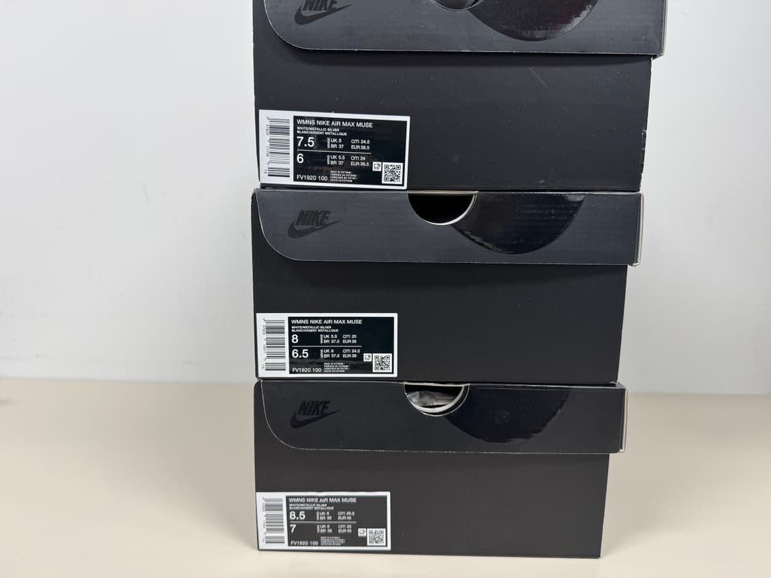 [245,250,255]나이키 에어 맥스 뮤즈 화이트 실버 상품이미지4