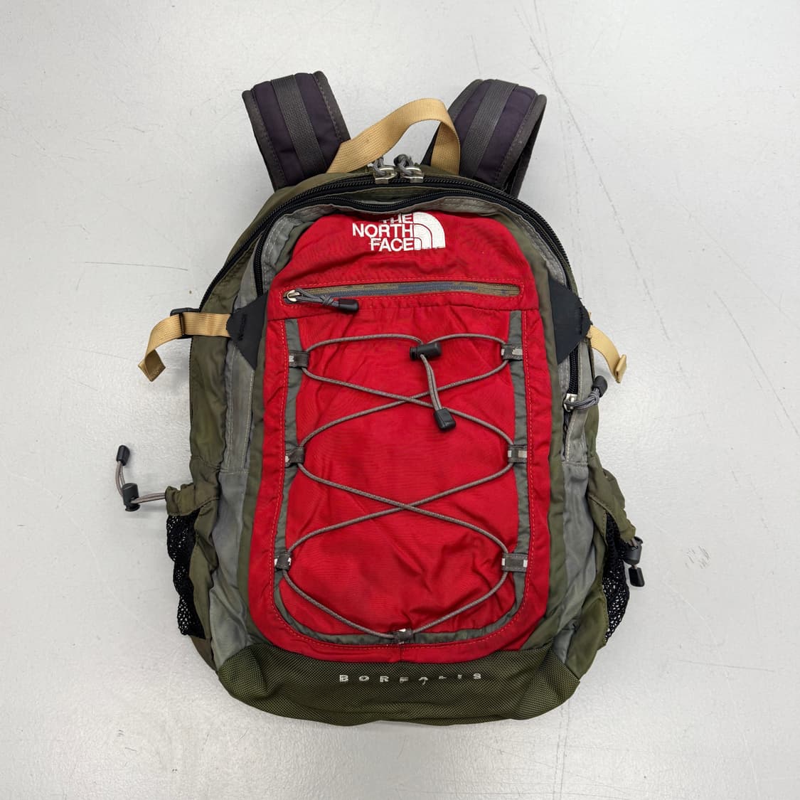 노스페이스 고프코어 보레알리스 테크니컬 백팩 레드 상품이미지3