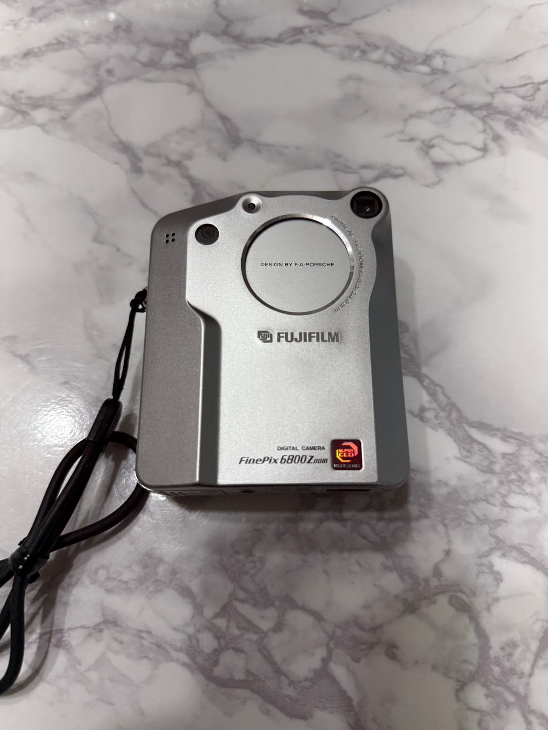 파인픽스 FinePix 6800Zoom 빈티지 디카 판매 포르쉐 디자인 상품이미지1