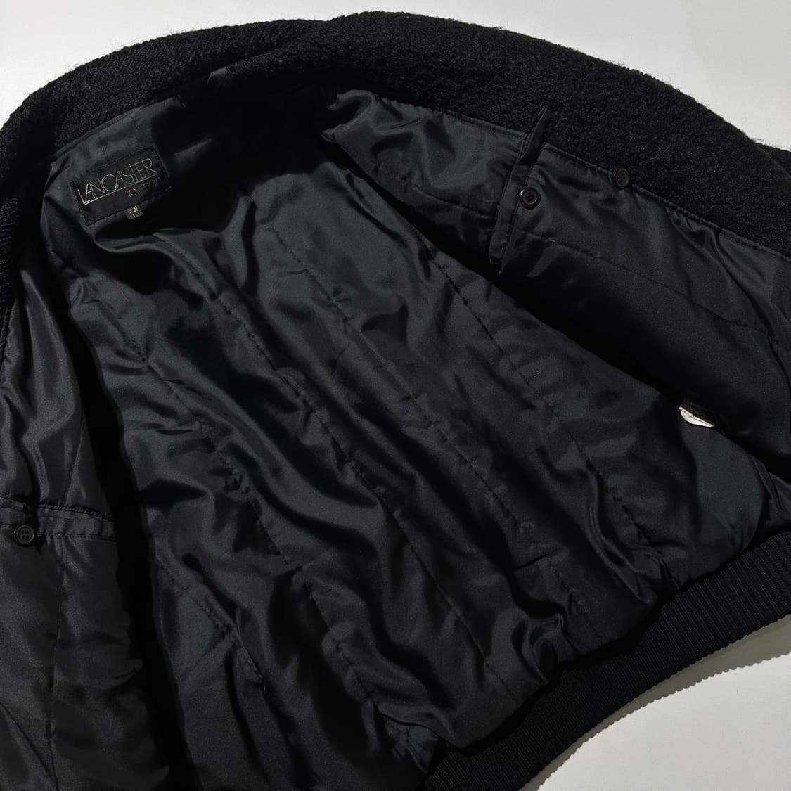 랑카스터 울 카우레더 배색 봄버 자켓 상품이미지9