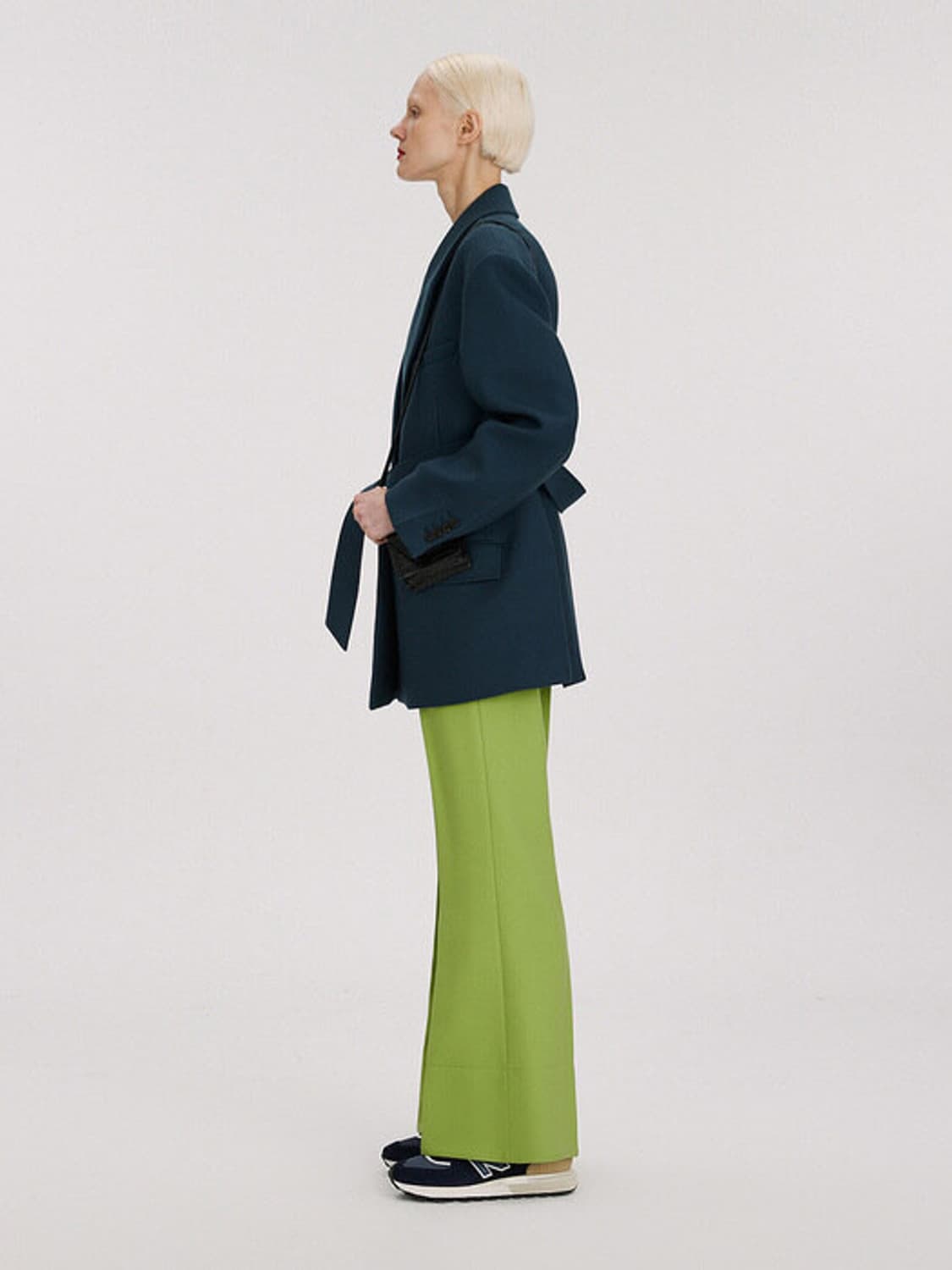 OVERSIZED HOURGLASS BELTED JACKET  상품이미지5