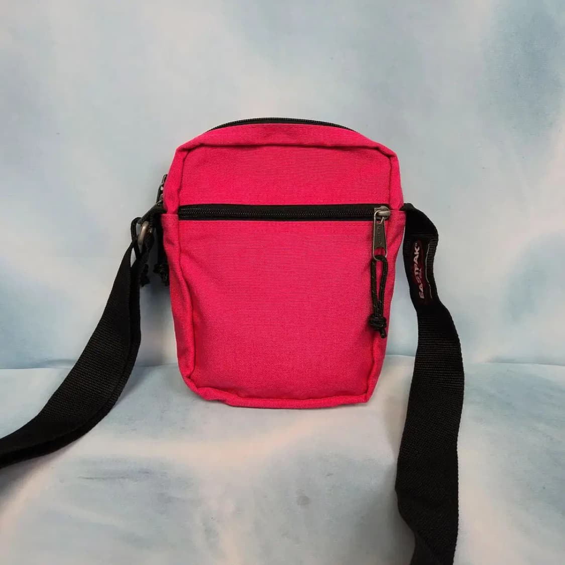 EASTPAK 이스트팩 미니 숄더 크로스백 상품이미지2