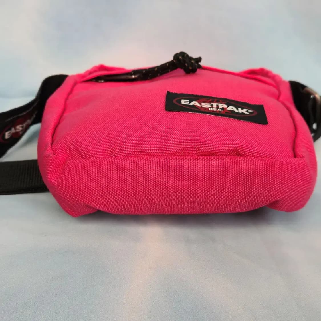EASTPAK 이스트팩 미니 숄더 크로스백 상품이미지5