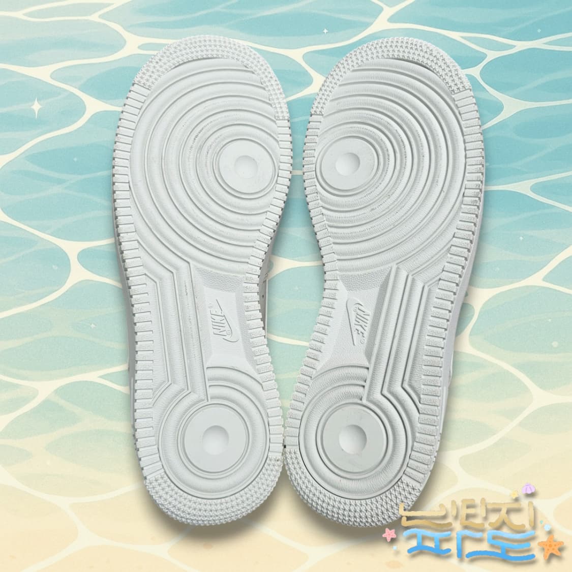 245 NIKE 나이키 에어포스 1 07 프리미엄 운동화 상품이미지10