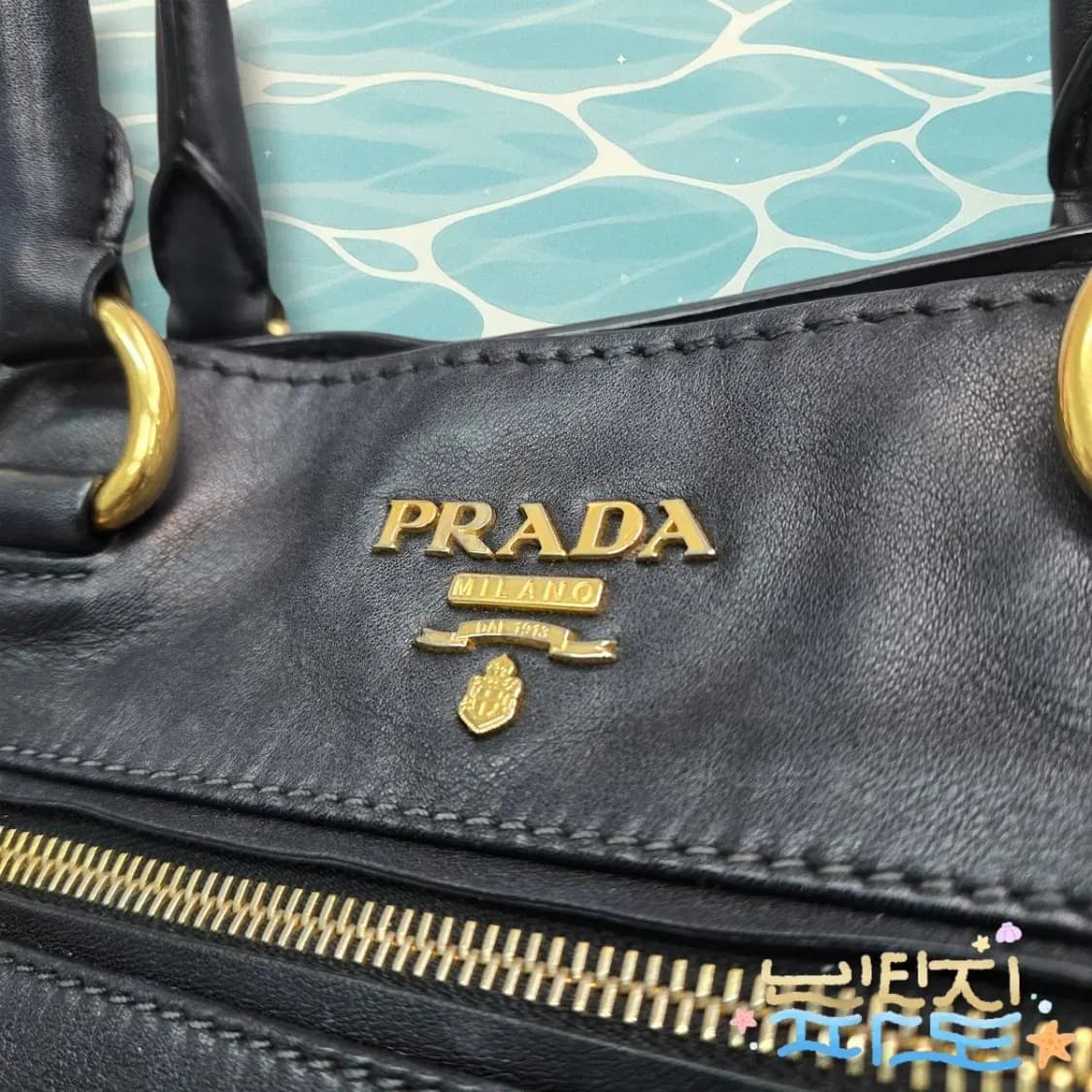 감정서O PRADA 프라다 카프 레더 토트 숄더백 상품이미지3