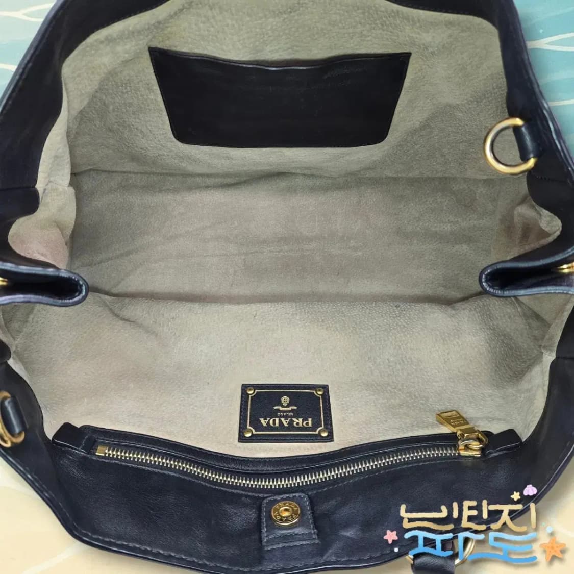 감정서O PRADA 프라다 카프 레더 토트 숄더백 상품이미지9