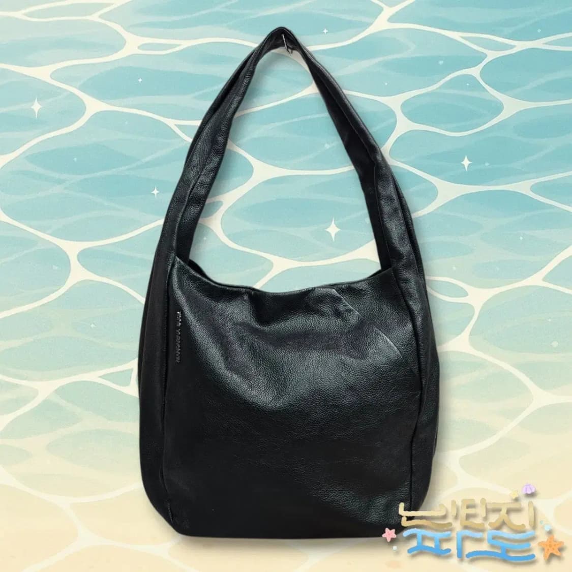 만다리나덕 레더 숄더백 상품이미지1