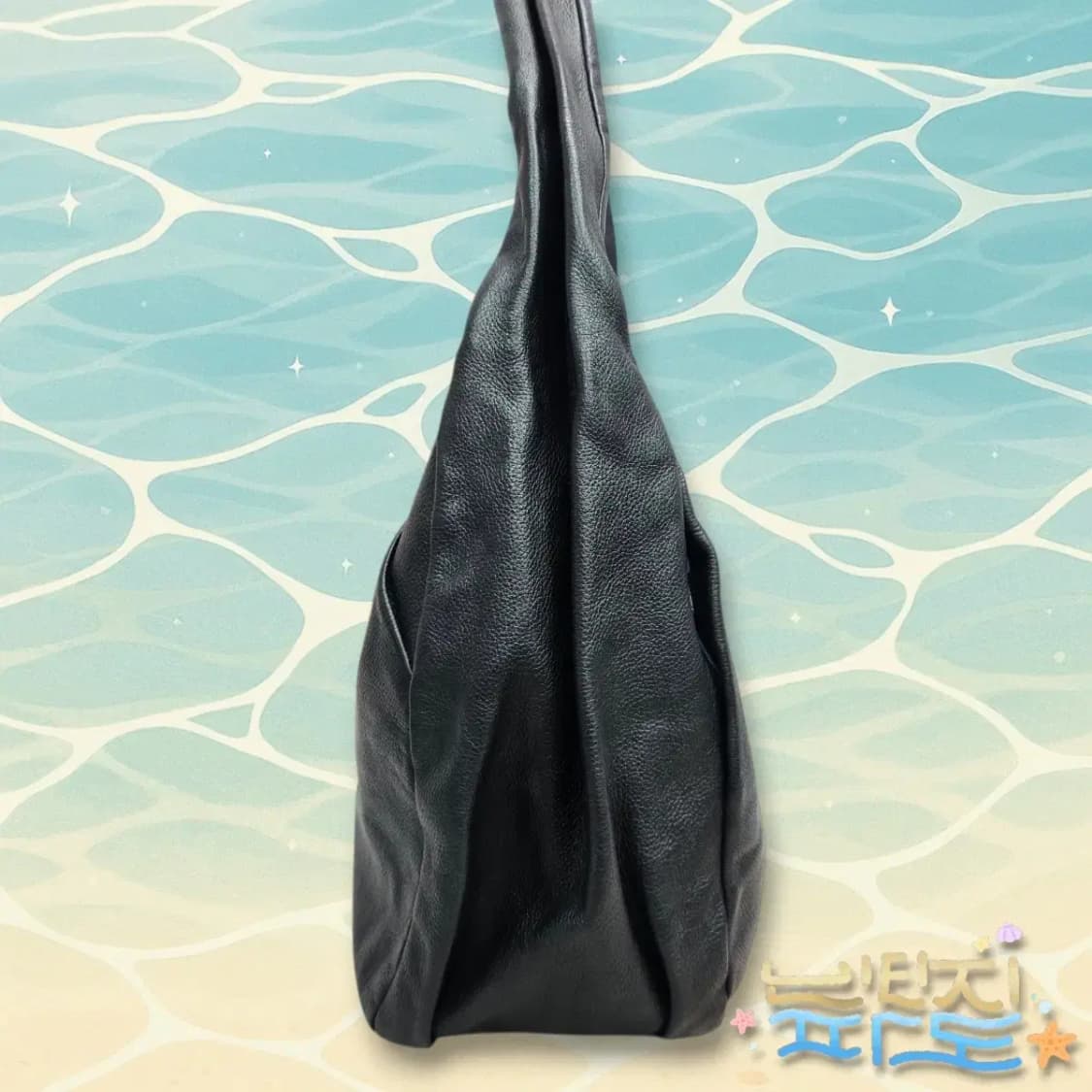 만다리나덕 레더 숄더백 상품이미지4