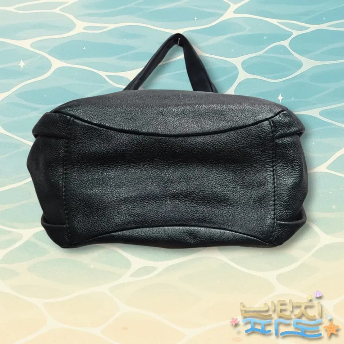 만다리나덕 레더 숄더백 상품이미지5