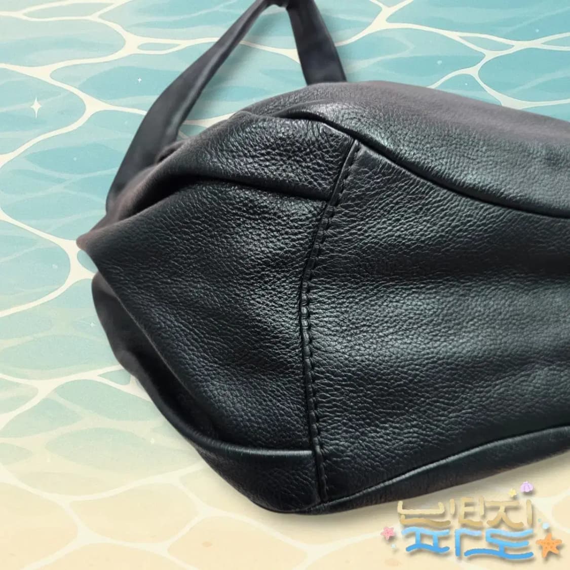 만다리나덕 레더 숄더백 상품이미지6