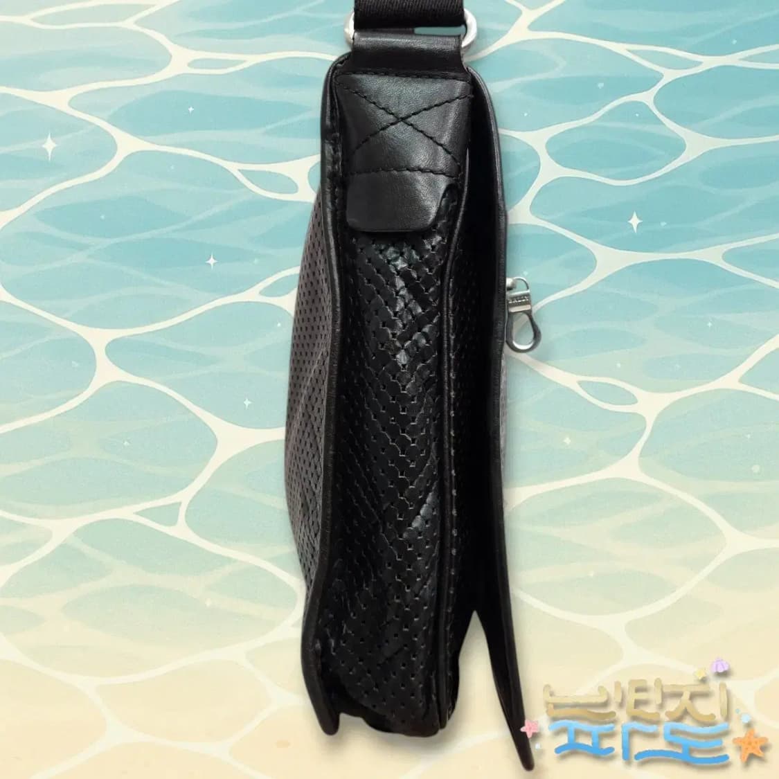 BALLY 스위스제 발리 펀칭 레터 크로스백 상품이미지5