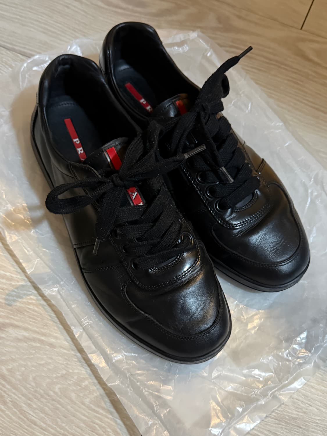 프라다 스포츠 레더 스니커즈 상품이미지1