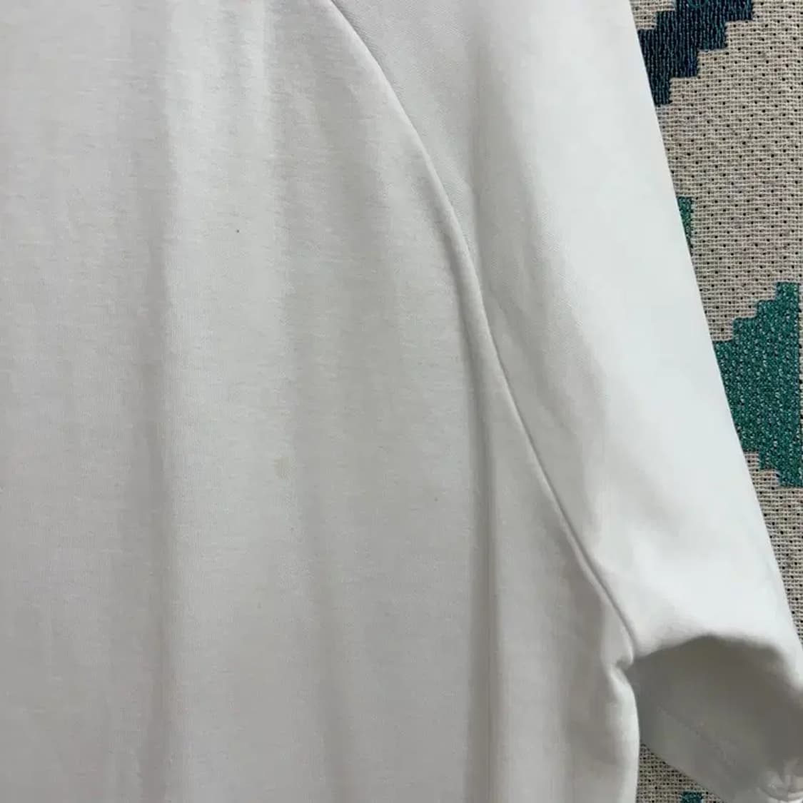 [100] 필라 캐주얼 유니섹스 자수 반팔 티 상품이미지6