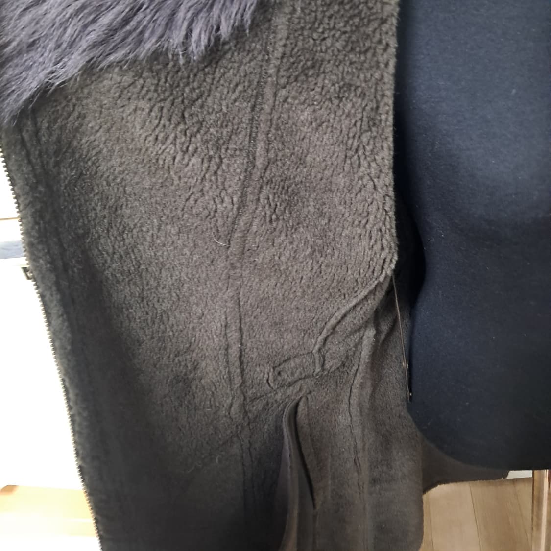 디데무 양털퍼 양가죽소매 배색 무스탕 퍼 코트 66~정77 상품이미지4