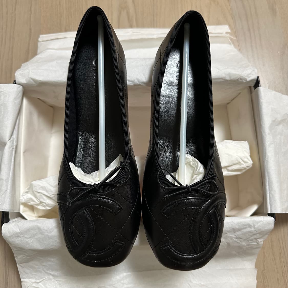 샤넬 깜봉 플랫슈즈 올블랙 38사이즈 / 새상품  상품이미지2