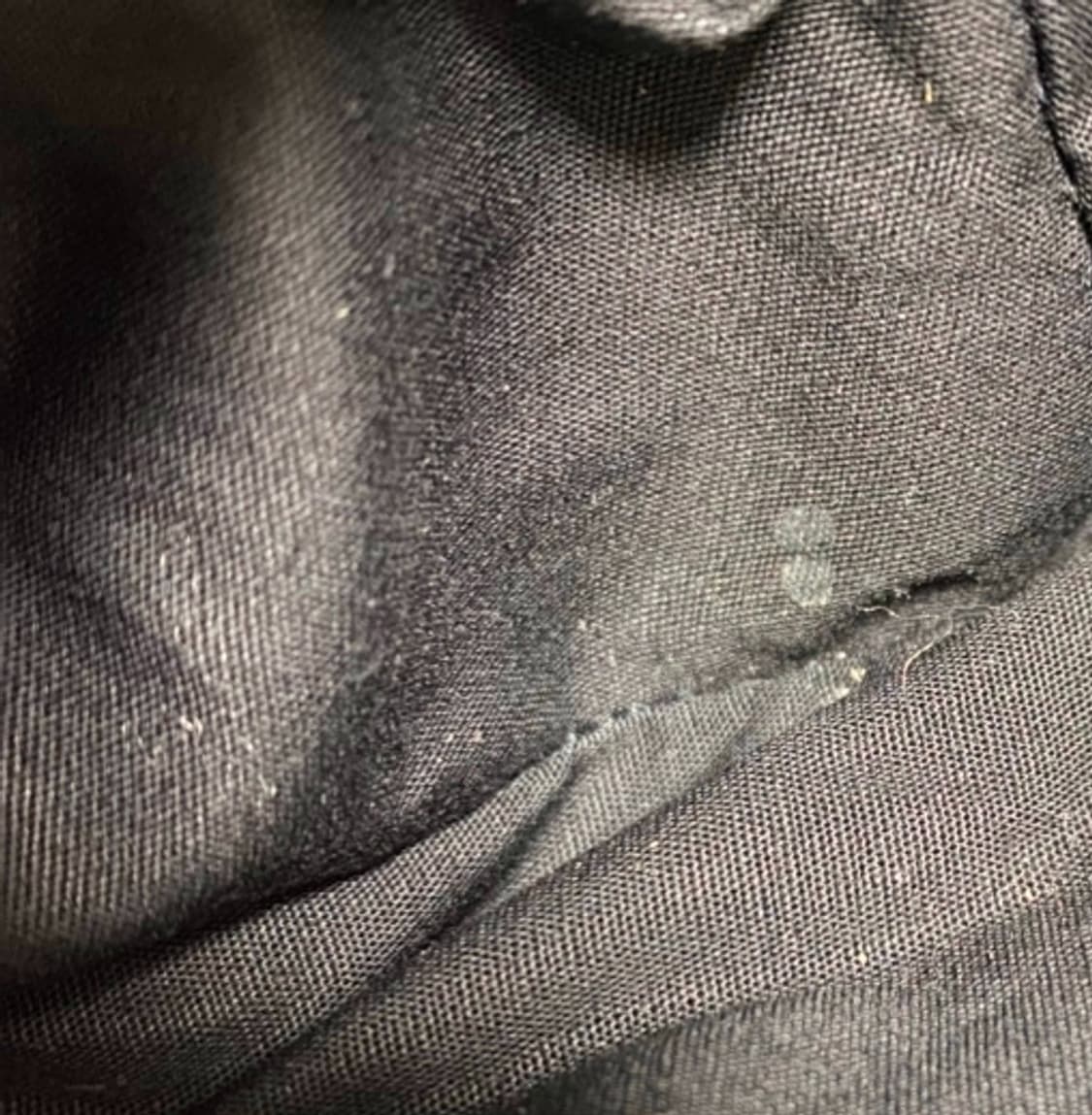 택O) 코스 cos 퀄티드 오버사이즈 구름백 블랙 상품이미지3