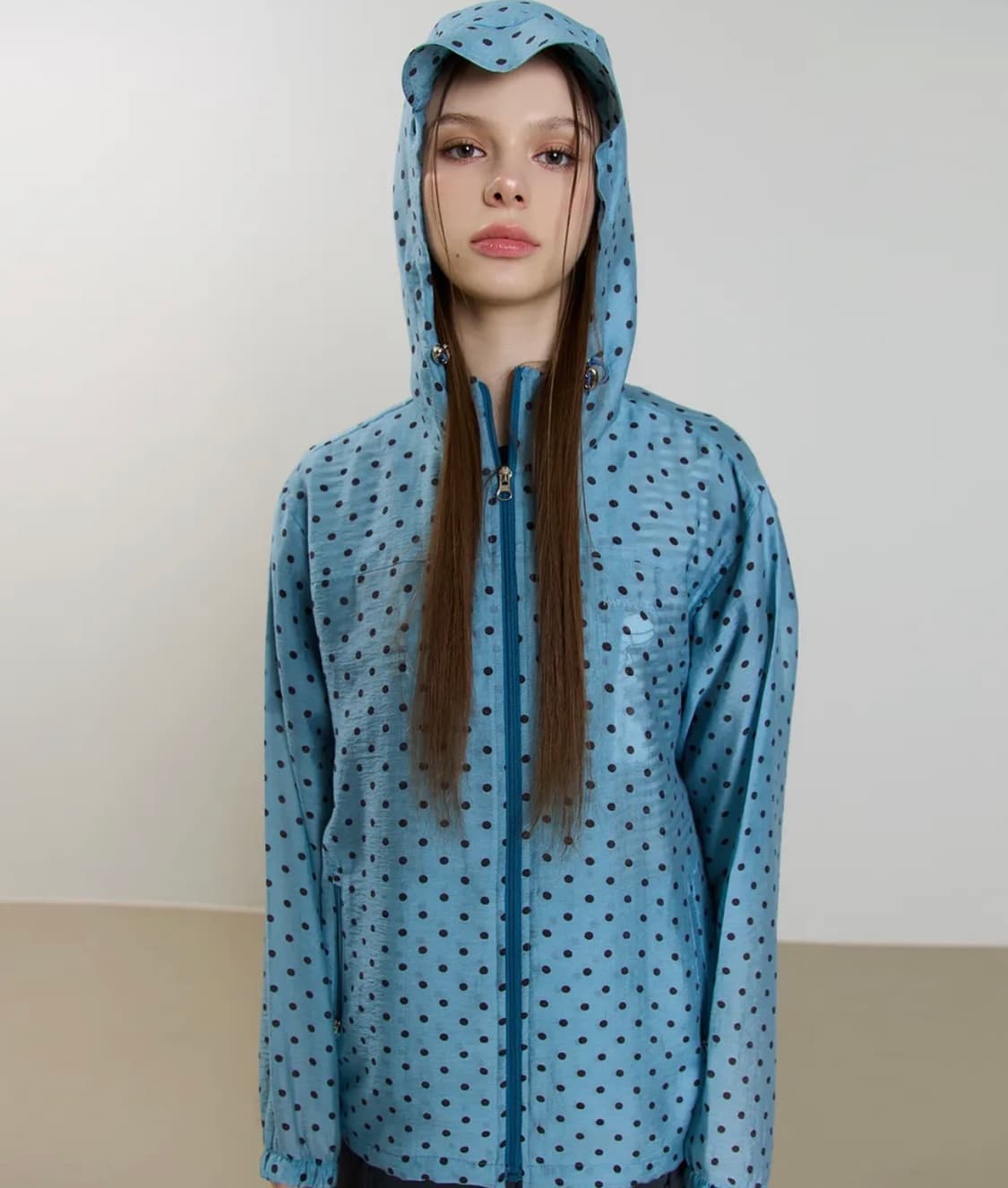 러브이즈트루 SM WINDBREAKER(BLUE) 도트 바람막이 상품이미지1