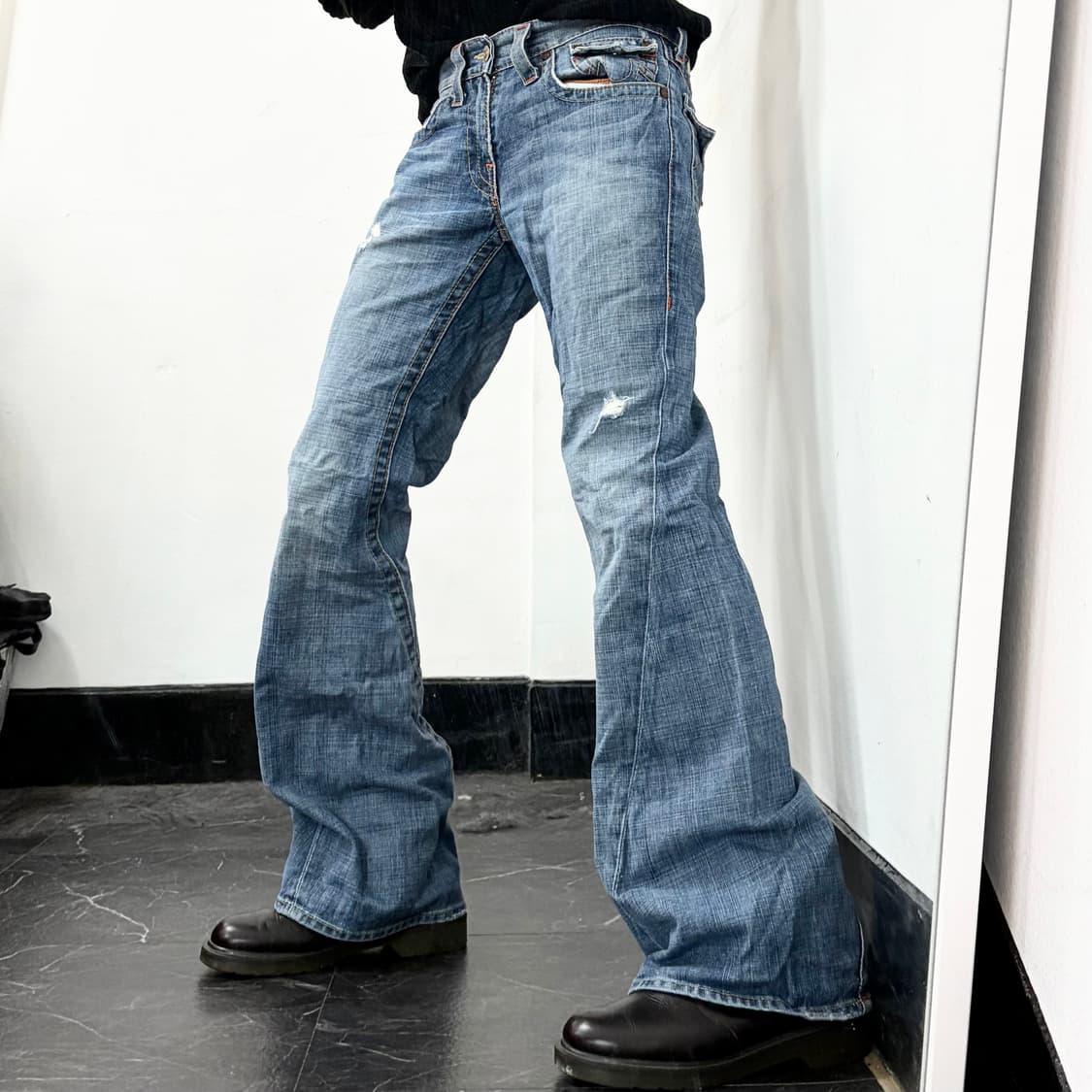 트루릴리전 부츠컷 데님 팬츠 상품이미지3