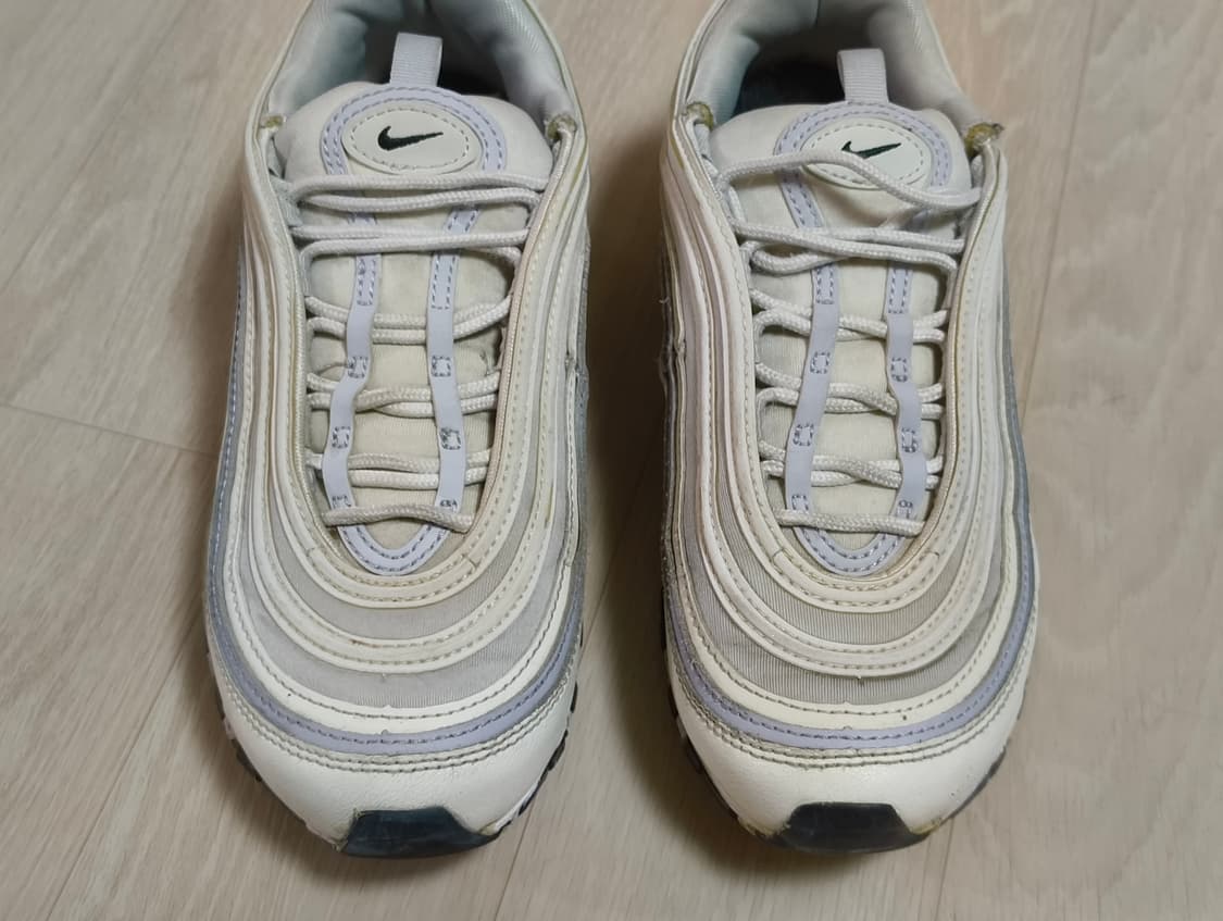 나이키 에어맥스97 고스트 235사이즈 상품이미지4