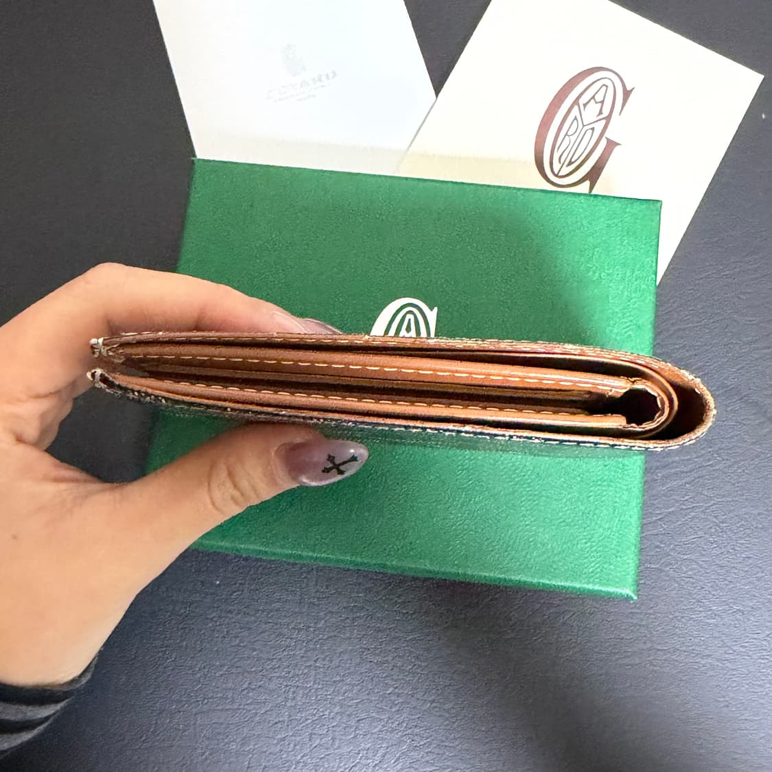 고야드 빅투와르 남자 반지갑 상품이미지5