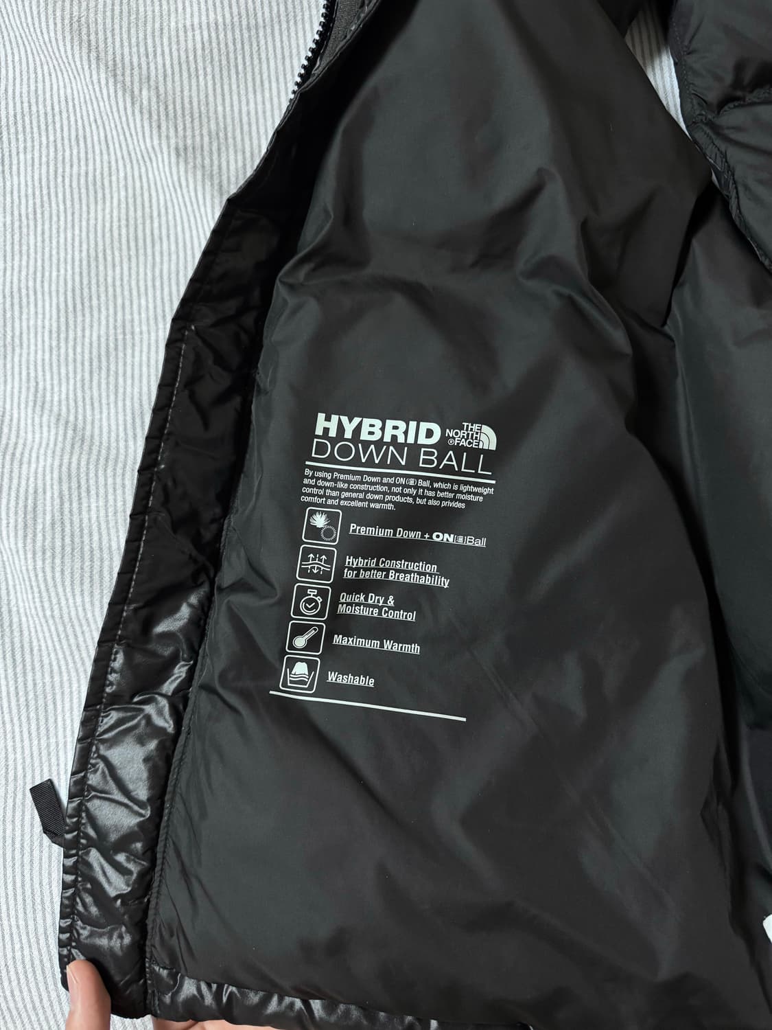 노스페이스 눕시 하이브리드 다운 볼 베스트 블랙 상품이미지8
