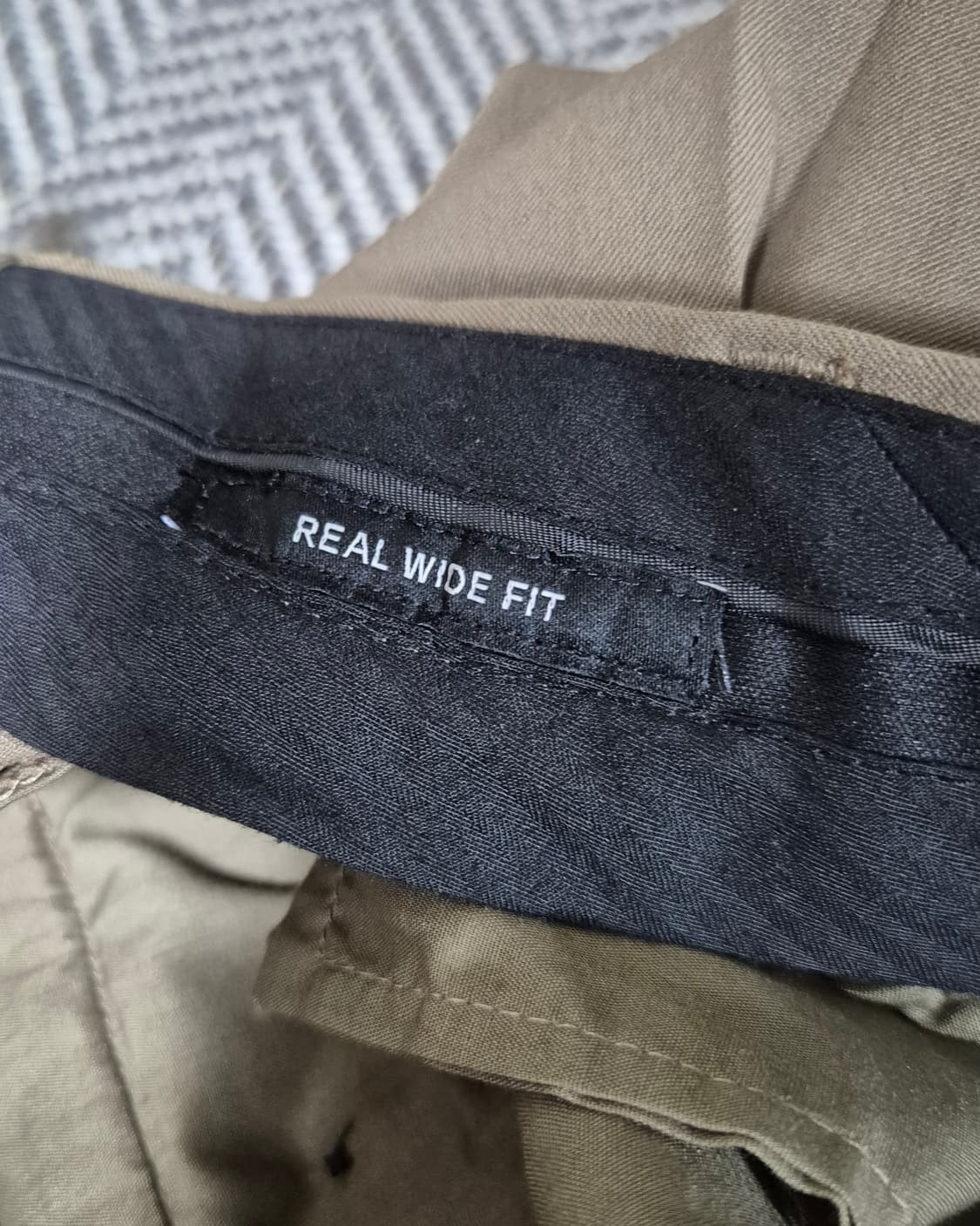 무신사스탠다드 리얼와이드핏 히든밴딩 슬랙스 29 더스티베이지 상품이미지4