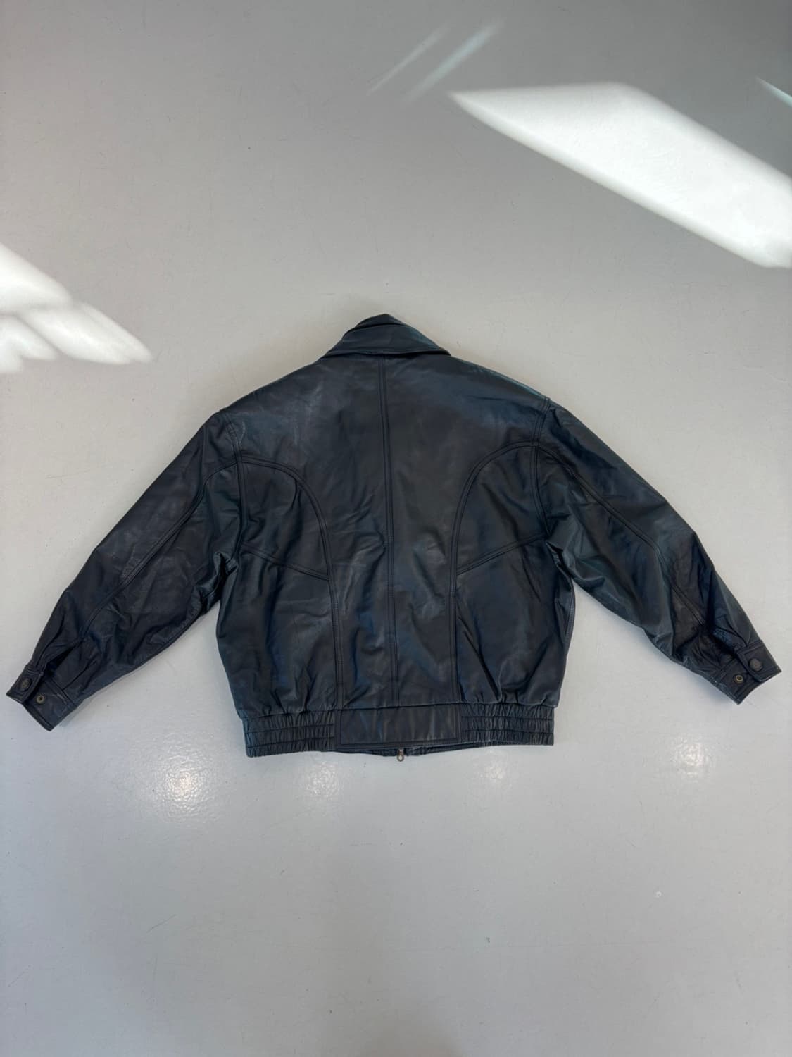 Vintage manifesto Leather Jacket 상품이미지5