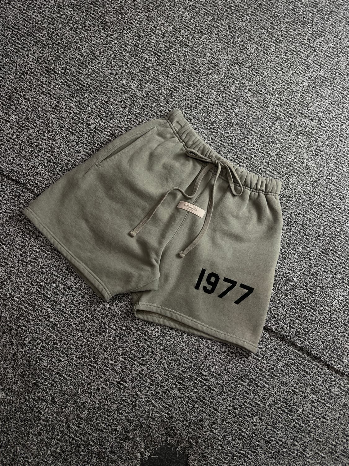 에센셜 피어오브갓 1977 오프 블랙 3660 상품이미지1