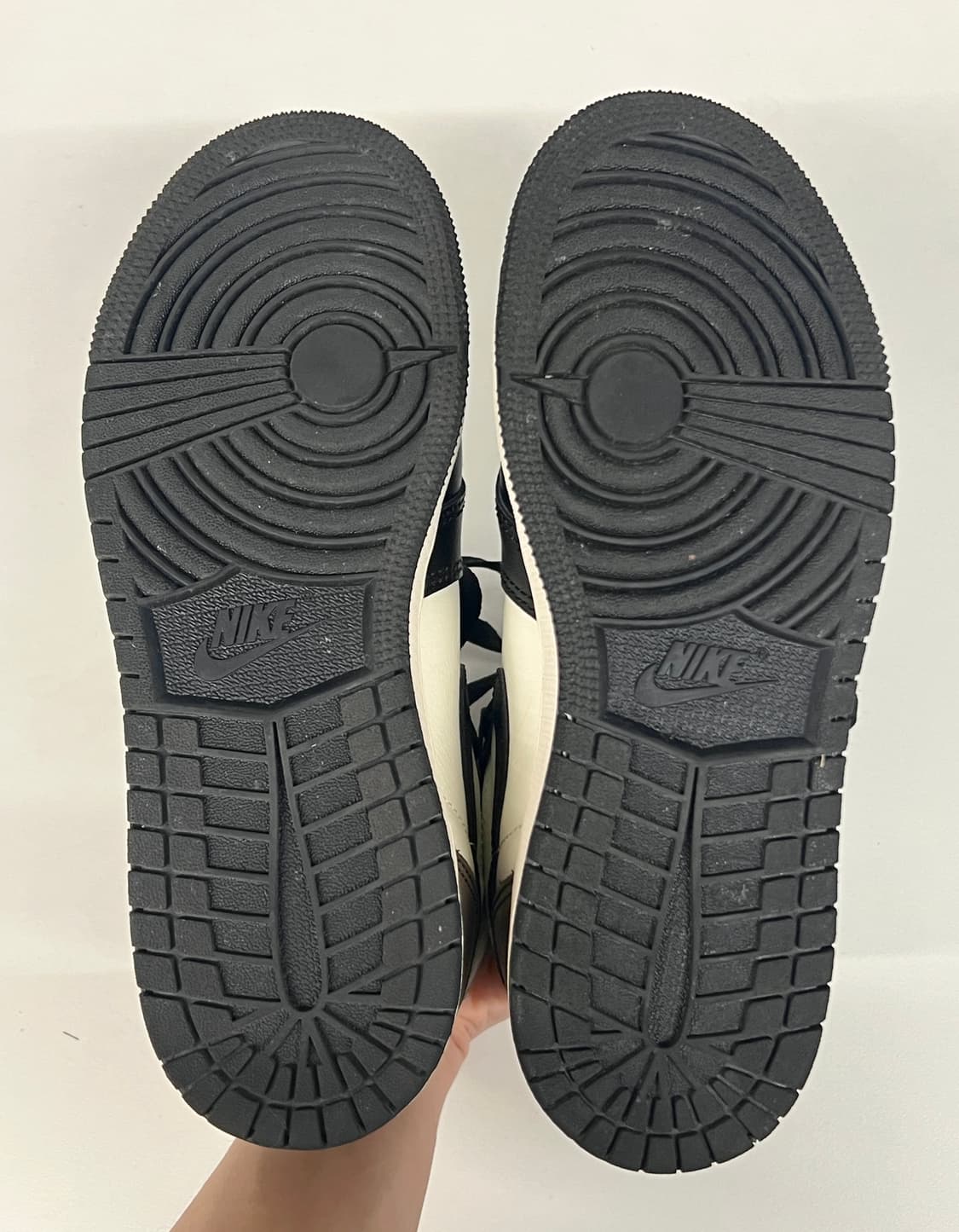 에어조던1 레트로하이 OG 블랙 모카 230 상품이미지8