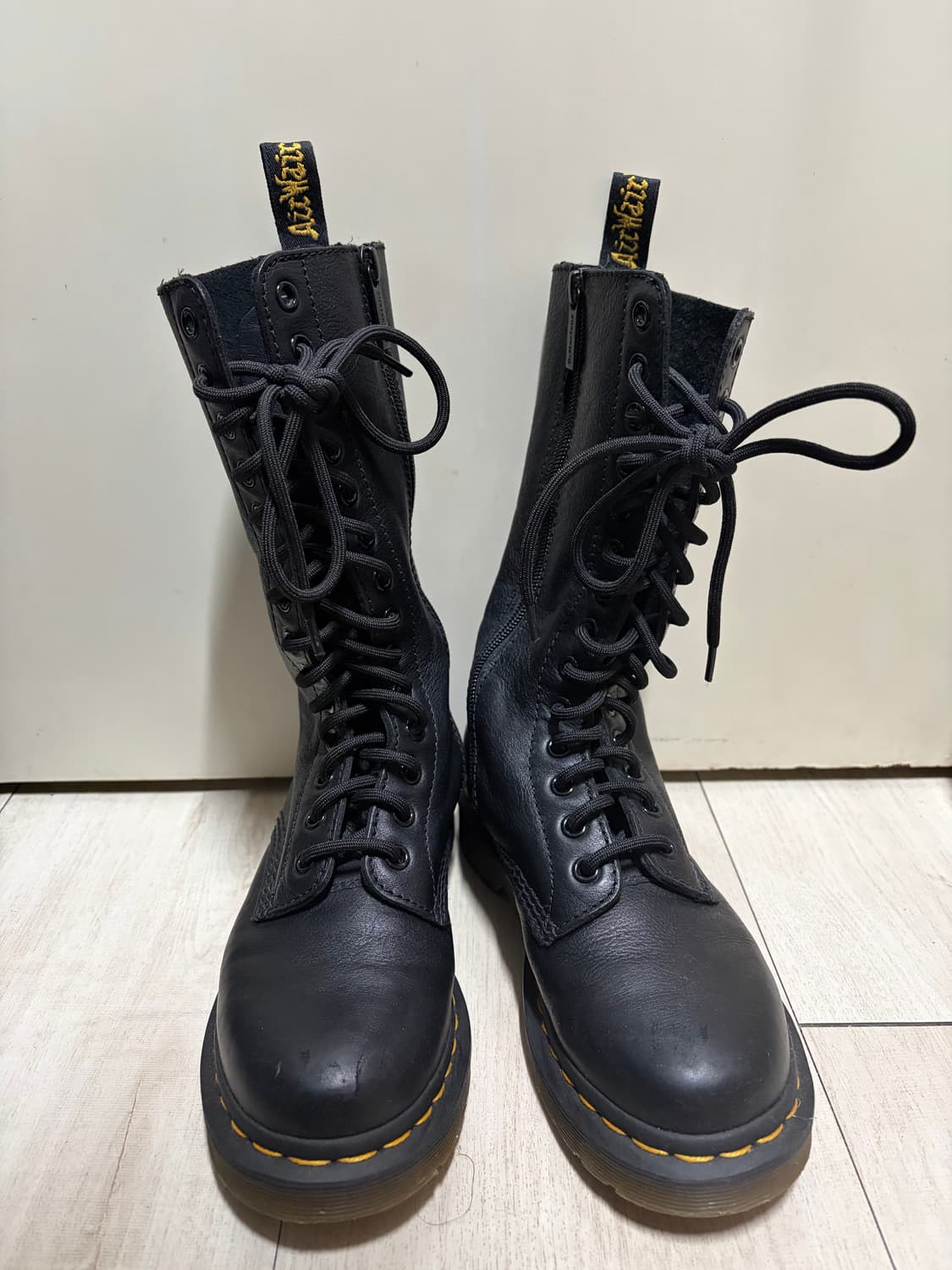 닥터마틴 1B99 버지니아 14홀 EU36 230사이즈 상품이미지1