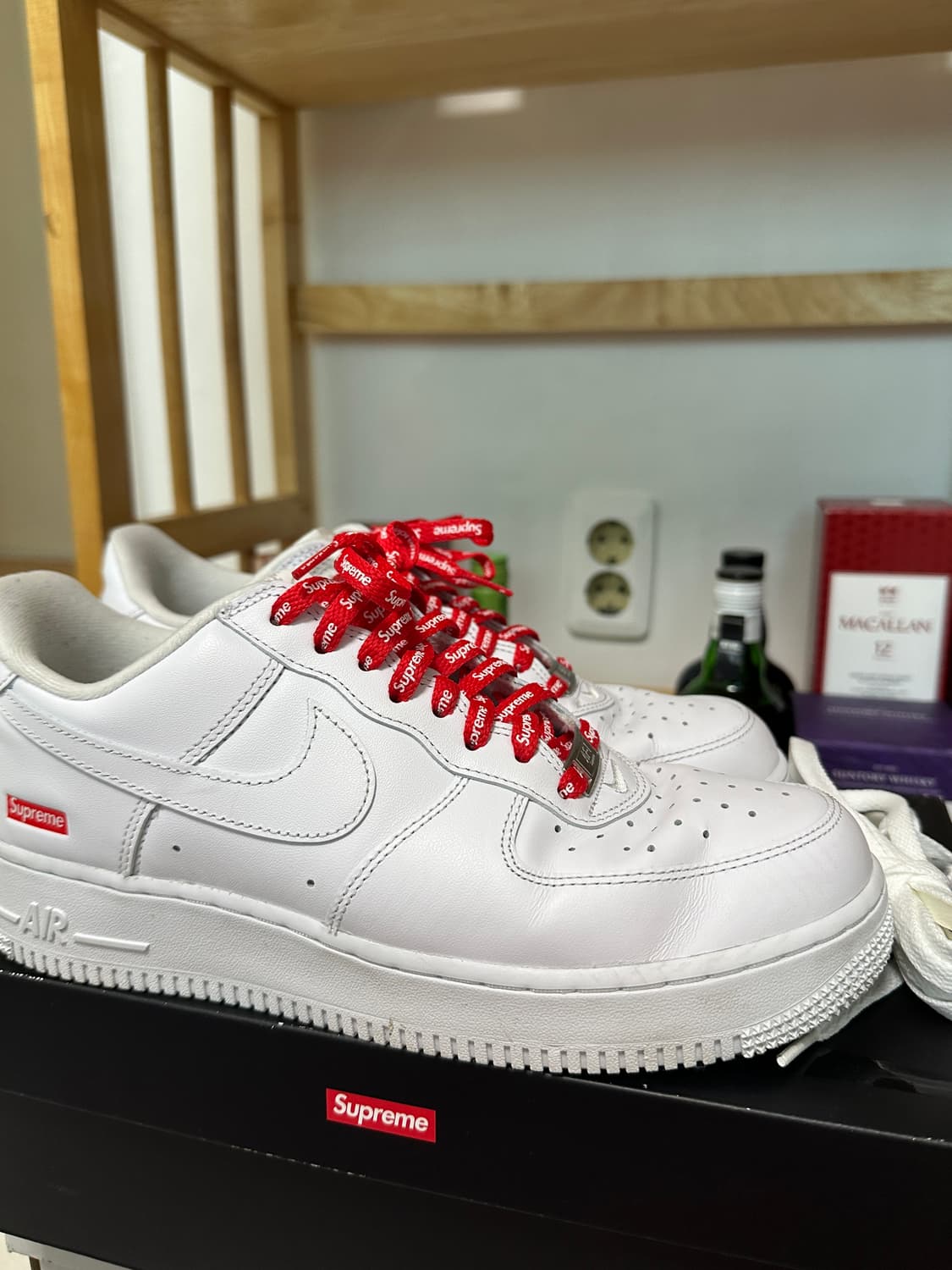 나이키 에어포스 슈프림 260 상품이미지1