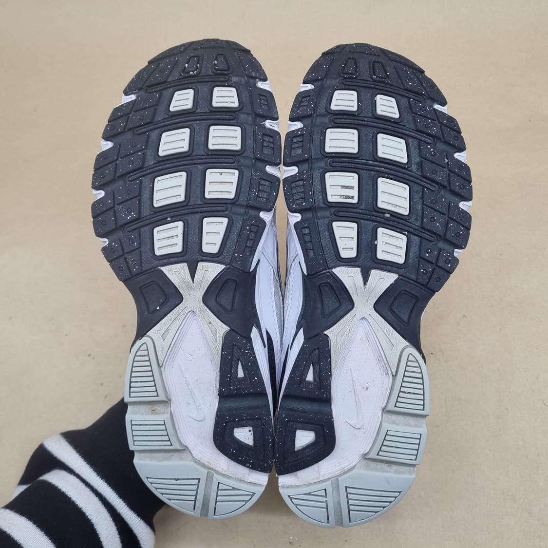 나이키 이니시에이터 운동화250  상품이미지3