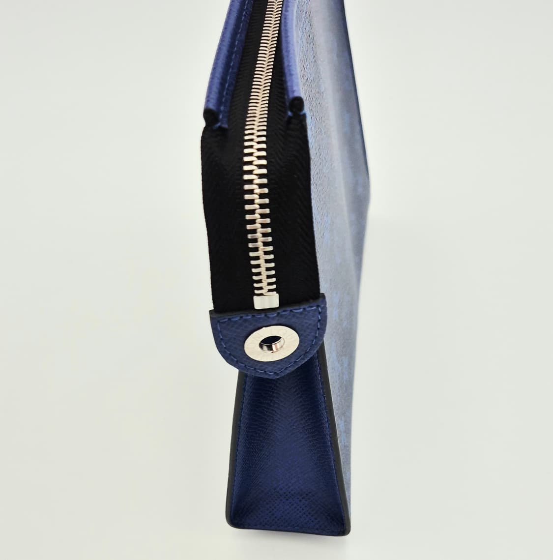 루이비통 포쉐트 보야주 MM 클러치 상품이미지2