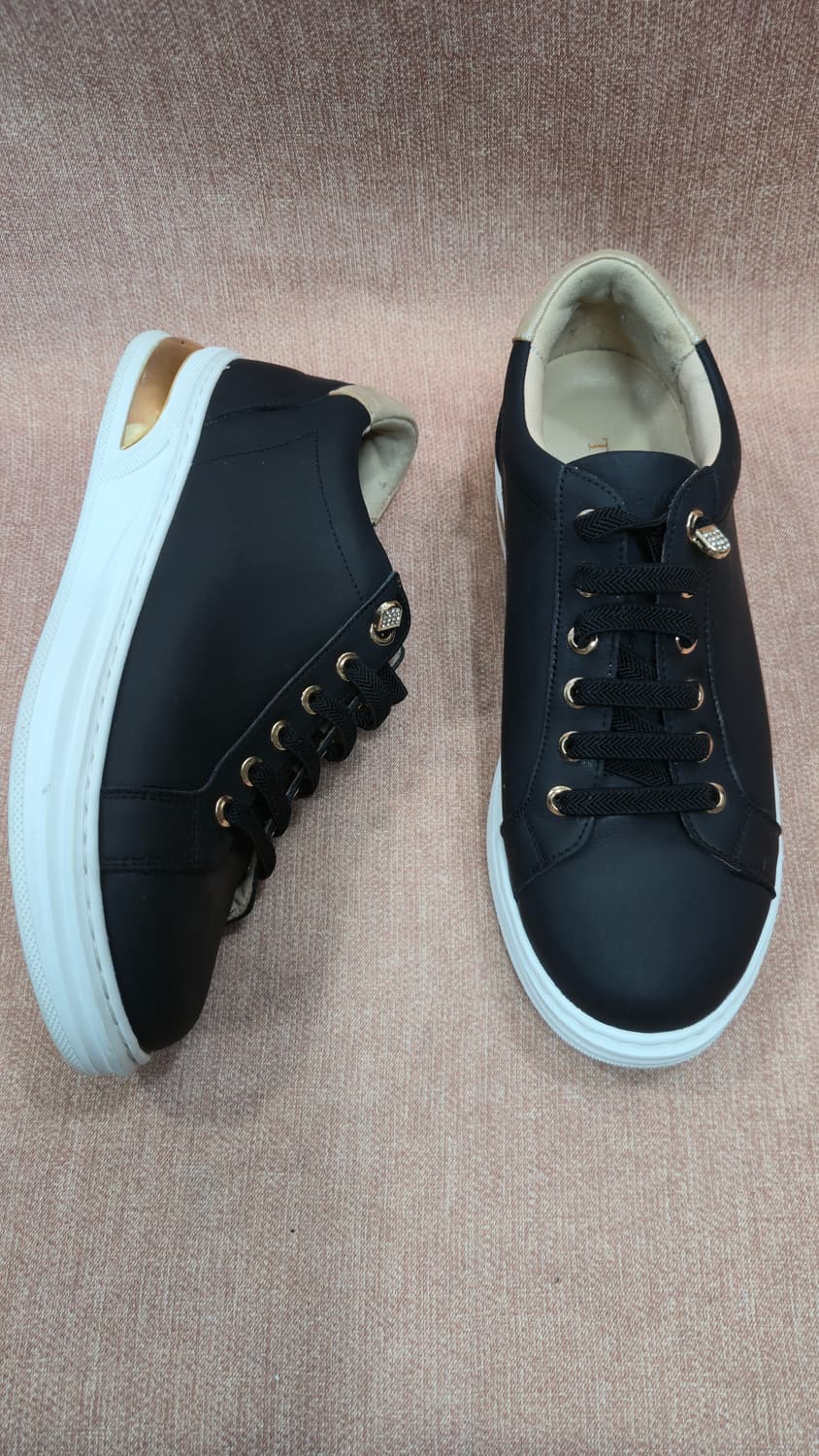 탠디 250mm- 블랙 소가죽 여성 스니커즈  상품이미지1