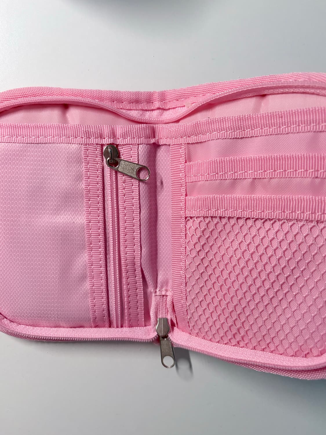 산리오 헬로키티 핑크 도트 지갑 여권 케이스 상품이미지3