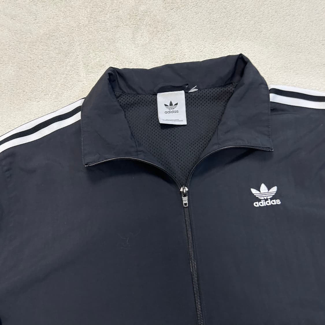 Adidas black locked up windbreak jacket 상품이미지5