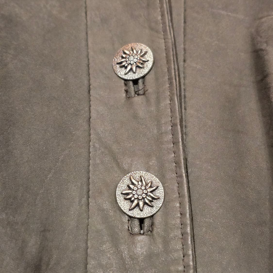 80s 트라흐텐 에델바이스 메탈버튼 크롭 가죽 자켓 상품이미지4