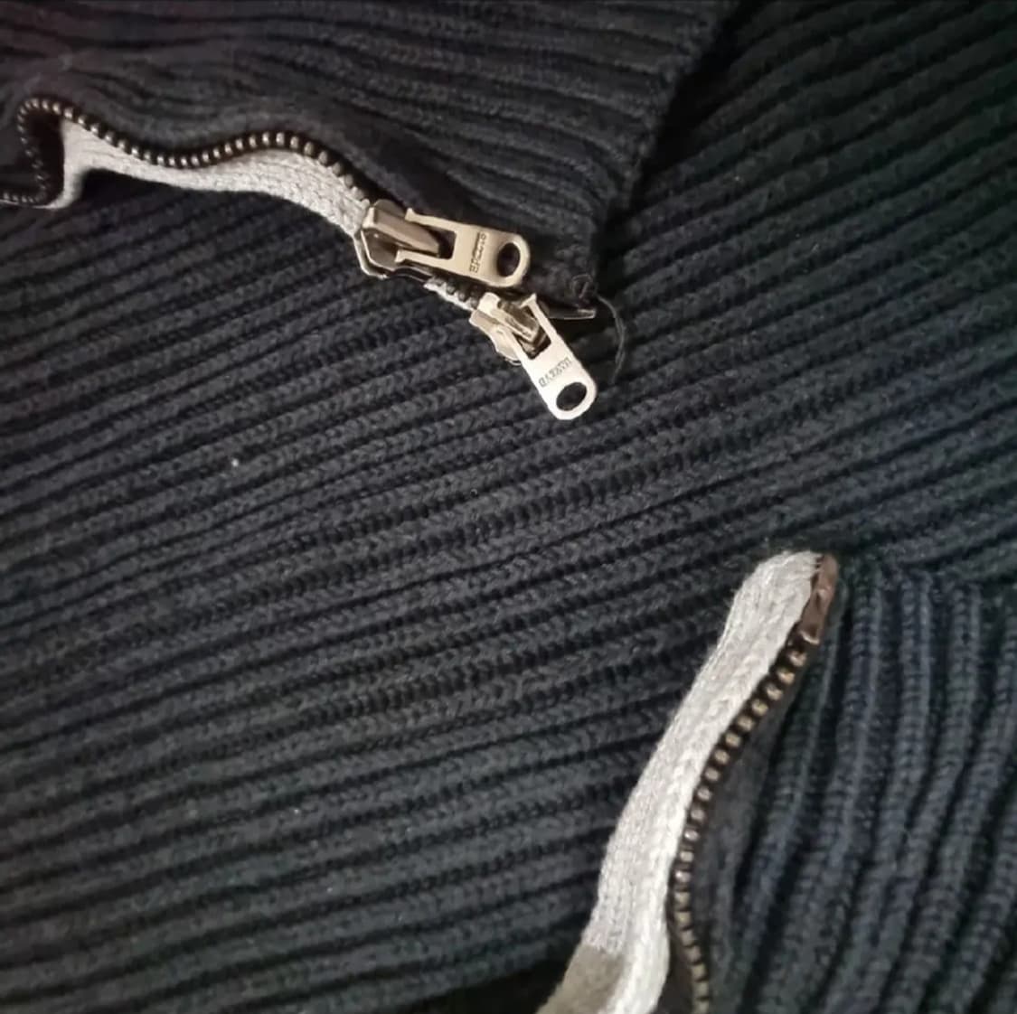 헤지스 집업 니트(100) 상품이미지2