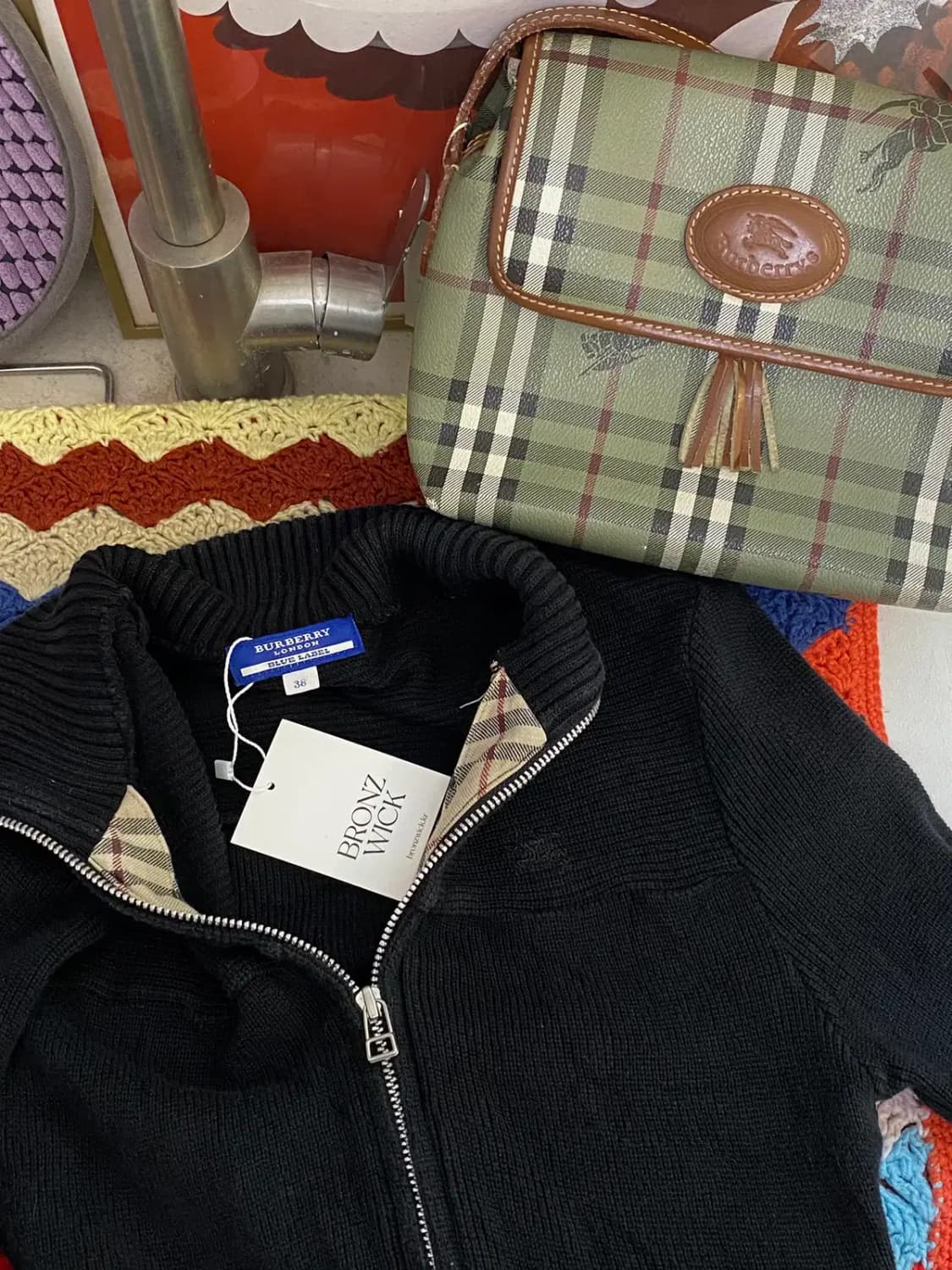 버버리 5부 니트 집업 (Woman XS) / [11394] 상품이미지1