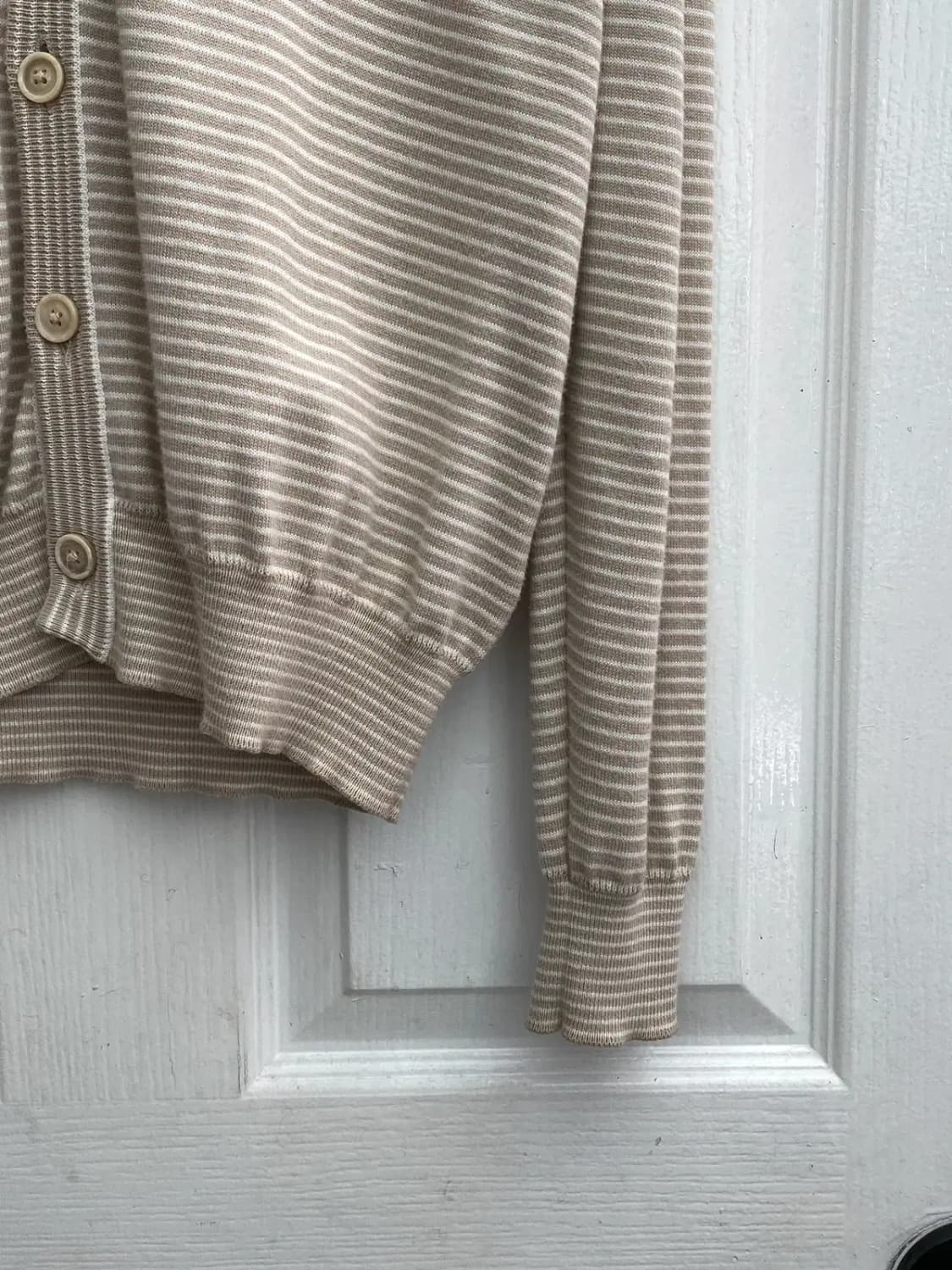 메종 마르지엘라 스트라이프 브이넥 가디건 (Man M) / [11479] 상품이미지4