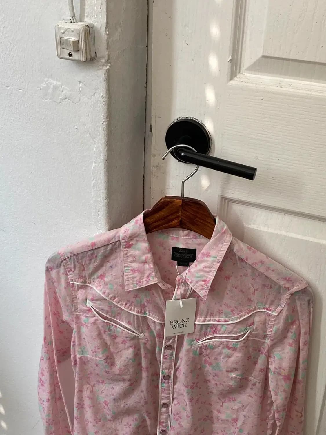 리바이스 플라워 패턴 셔츠 (Woman S) / [11578] 상품이미지1