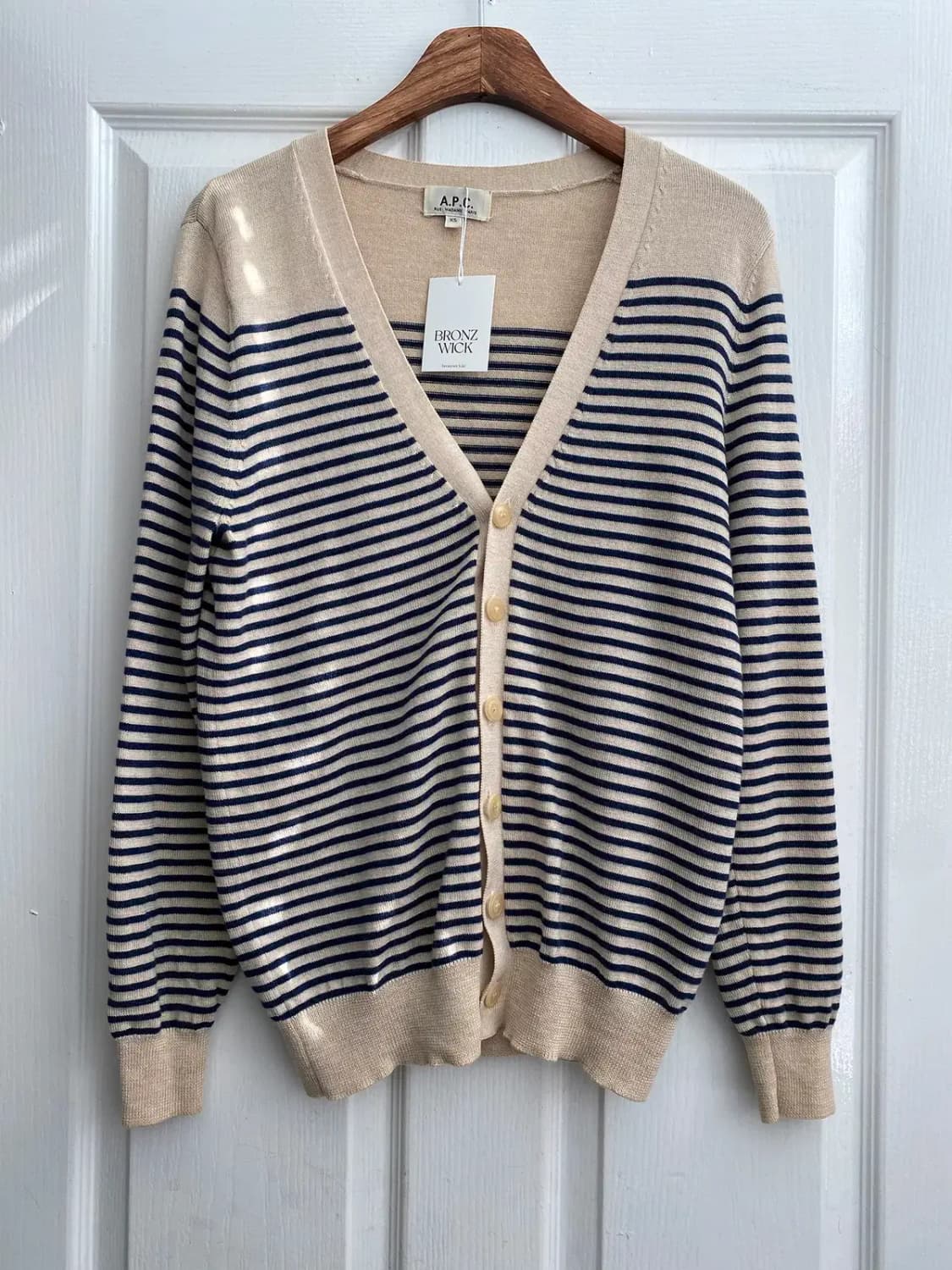 아페쎄 스트라이프 브이넥 가디건 (Man XS) / [11695] 상품이미지2