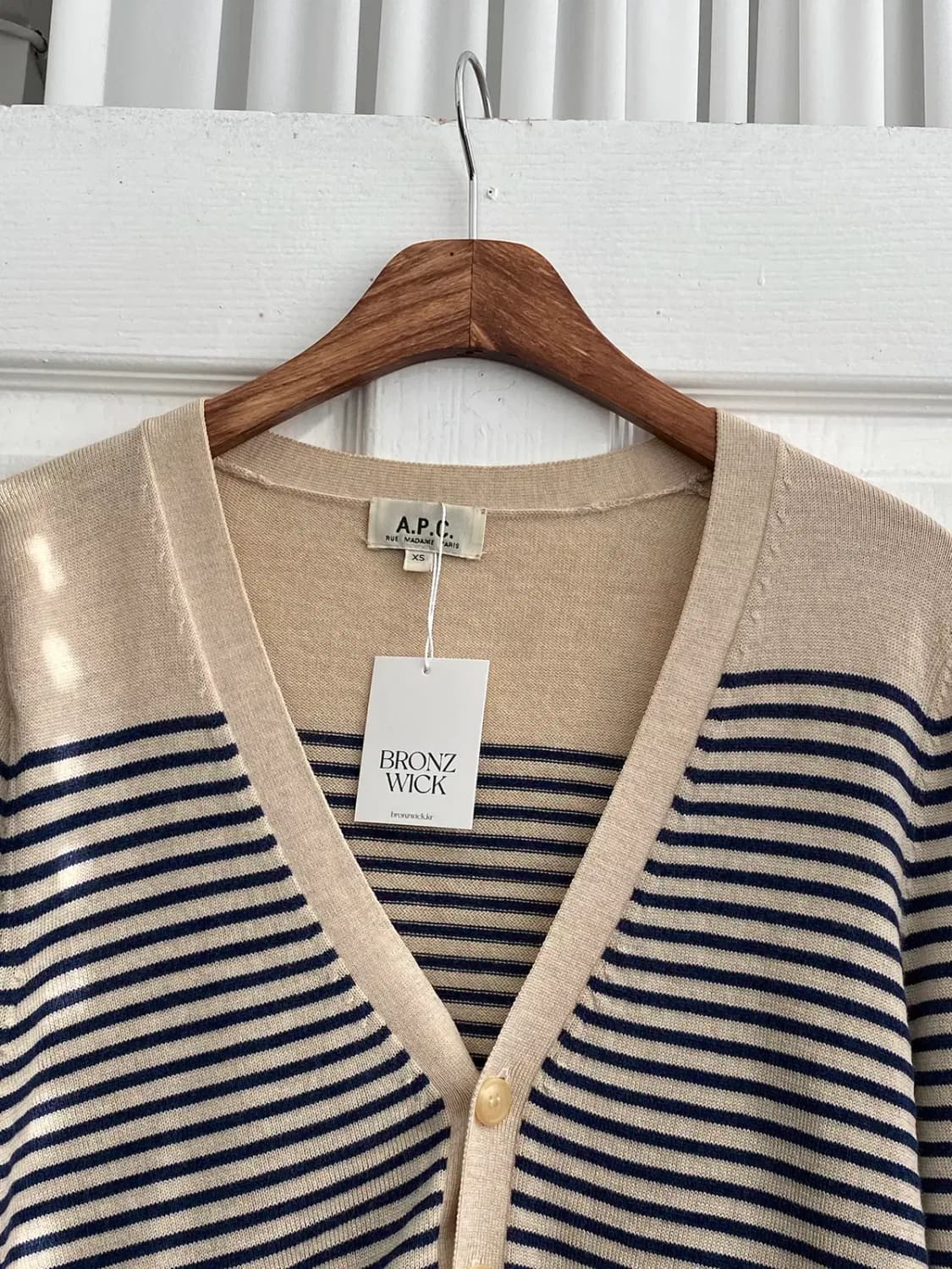 아페쎄 스트라이프 브이넥 가디건 (Man XS) / [11695] 상품이미지3