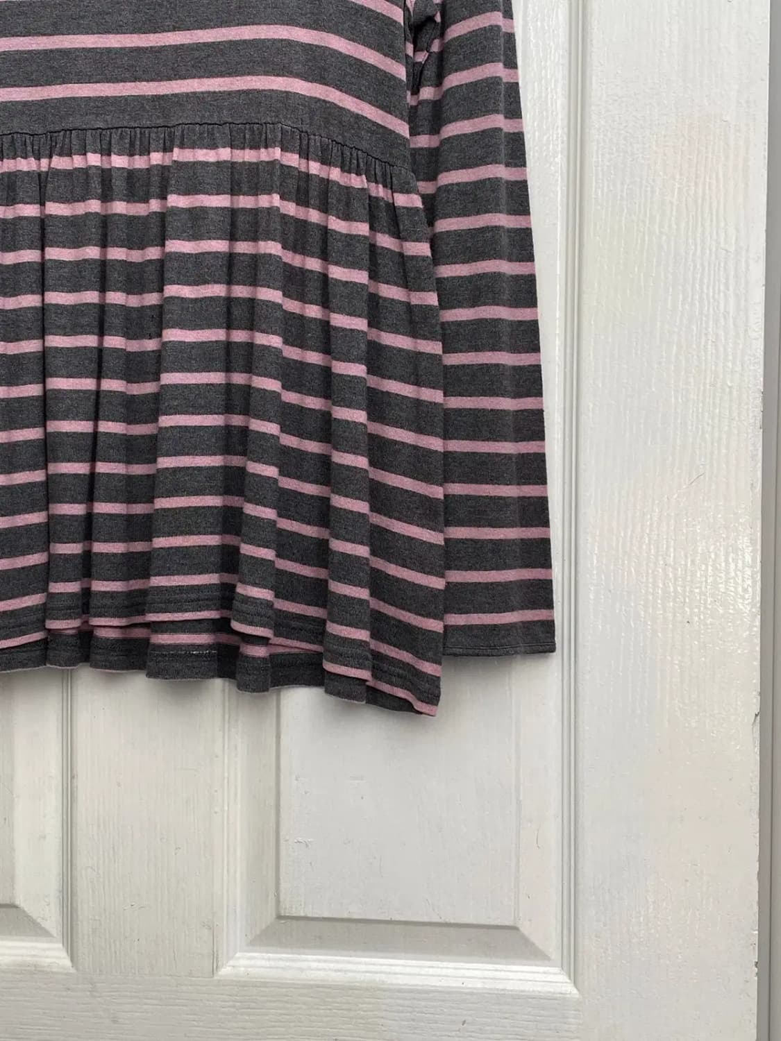 버버리 유넥 프릴 스트라이프 티셔츠 (Woman S) / [11809] 상품이미지3