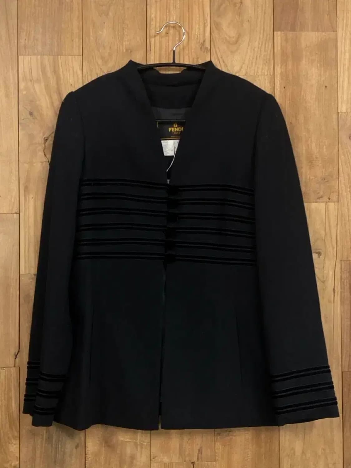 펜디 벨벳 디테일 자켓 (B0191) 상품이미지1