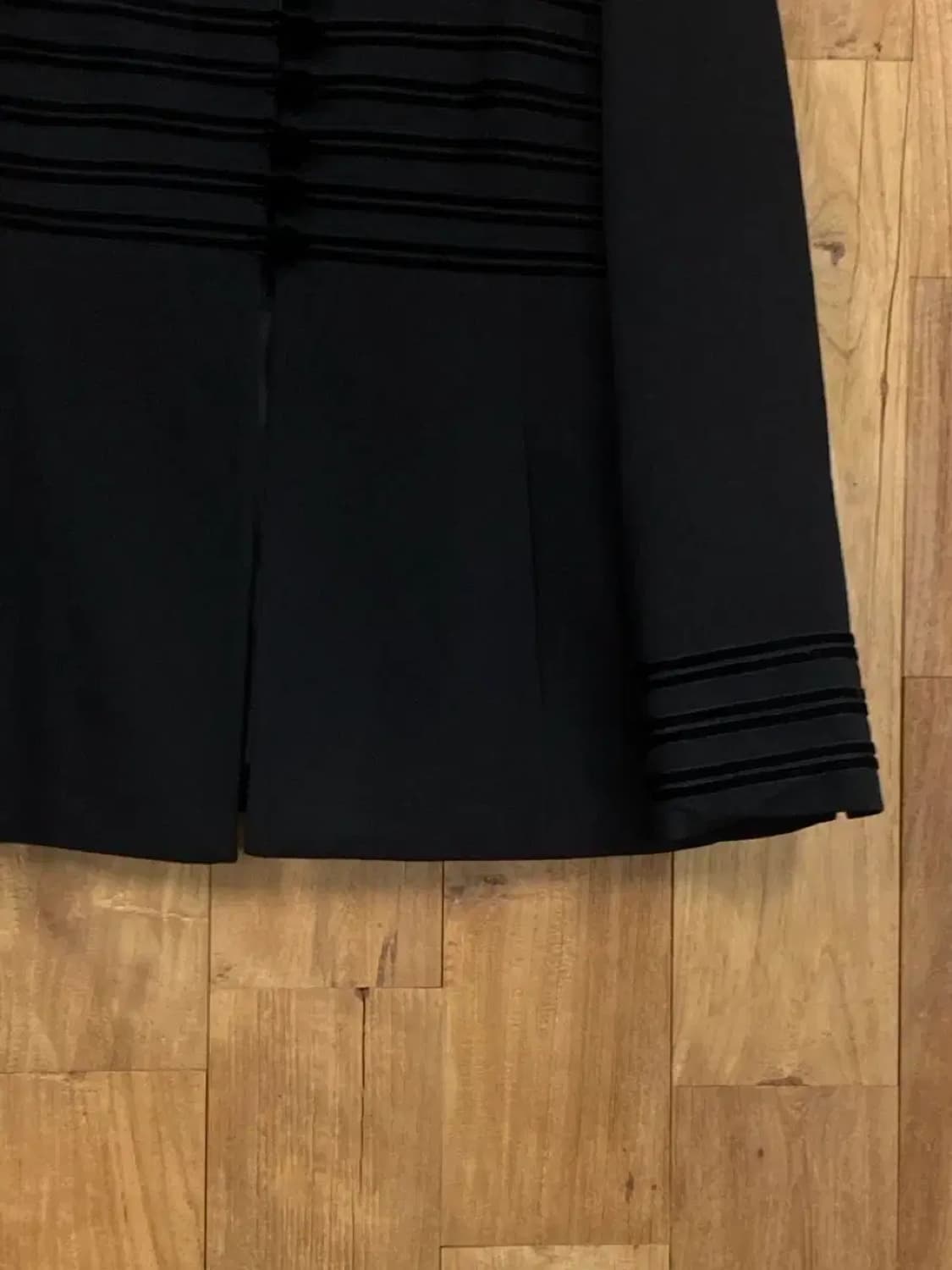 펜디 벨벳 디테일 자켓 (B0191) 상품이미지3