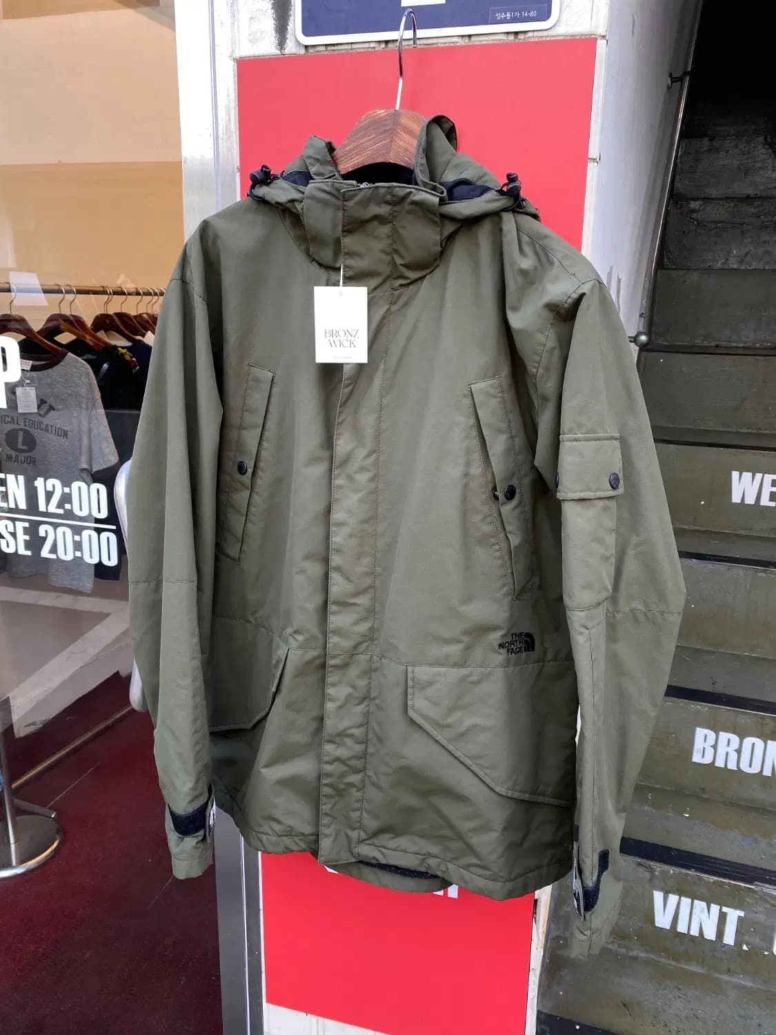 노스페이스 윈드브레이커 (Man L) 12469 상품이미지1