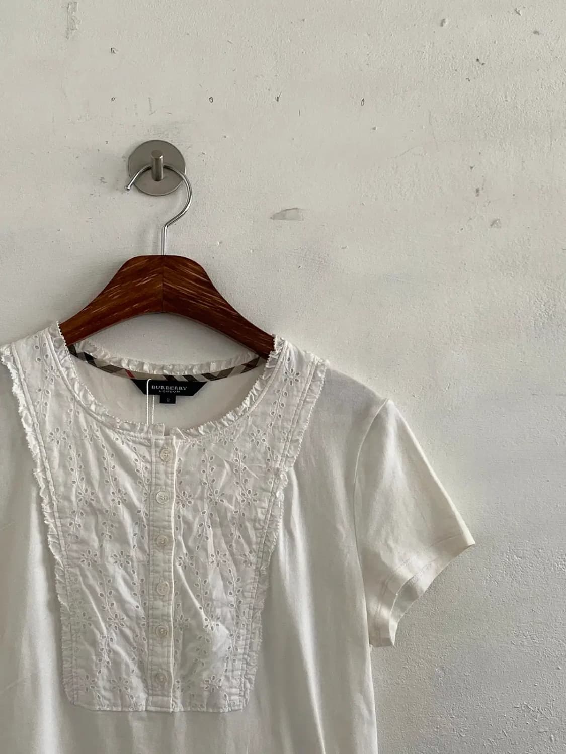 버버리 펀칭 반팔티 (Woman S) 10075 상품이미지3