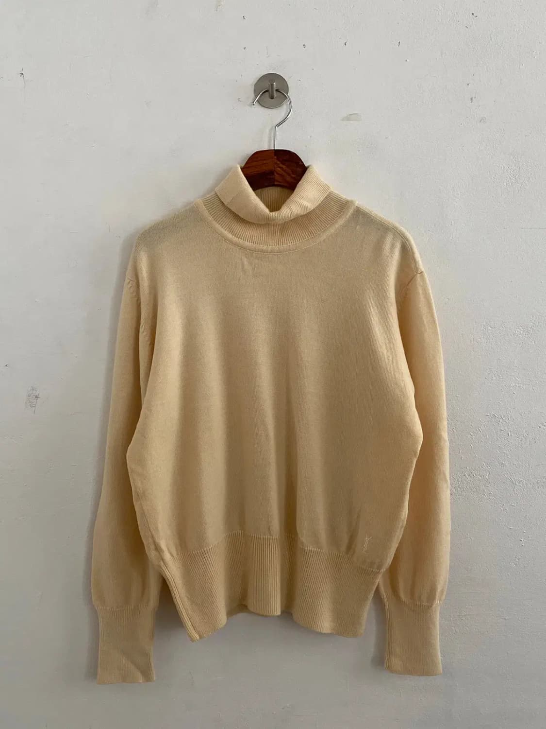 입생로랑 폴라 니트 (Woman XL) 12748 상품이미지3