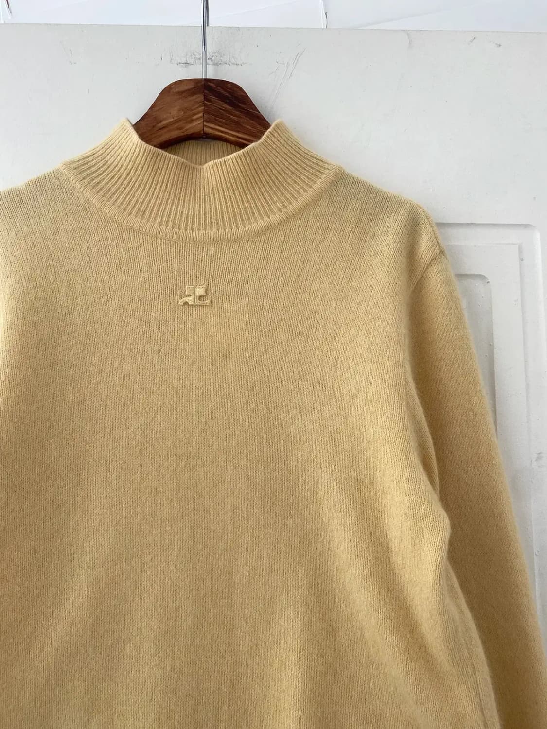 꾸레쥬 하프 터틀넥 니트 (Woman L) 12891 상품이미지5